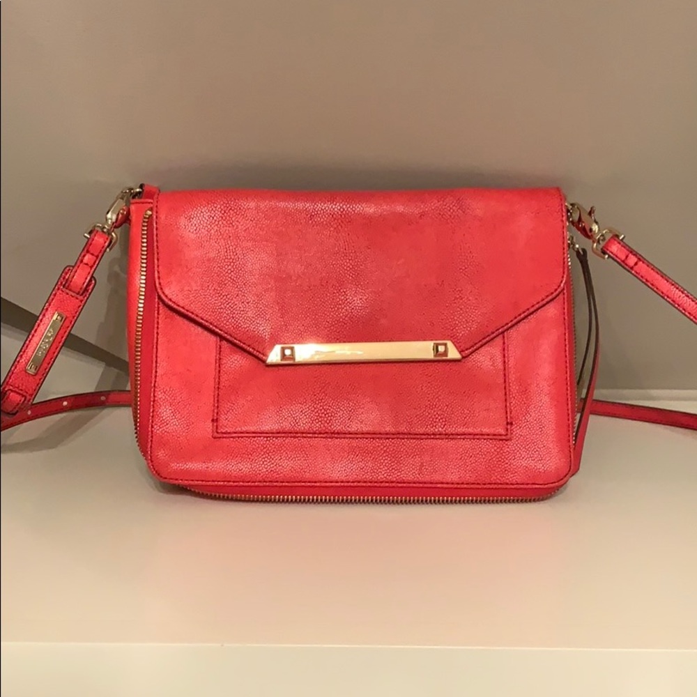 Stella and Dot Cross over body Purse